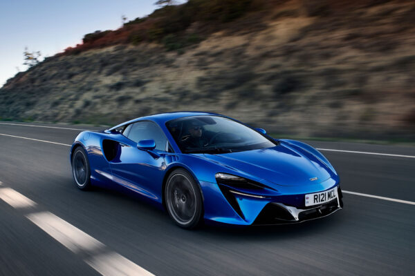 McLaren Artura (Volcano Blue, LHD - 2022)