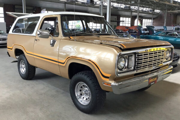 '77 Dodge Ramcharger SE (The Great Outdoors Series 2 - 2022)