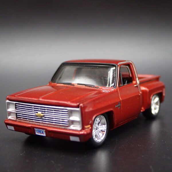 '83 Chevy Silverado Stepside (Premium: 2023 Release 1 Set B)