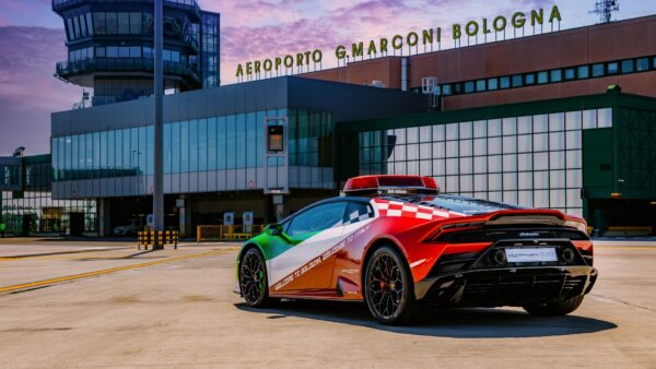 Lamborghini Huracán EVO (Bologna Airport 2020 Follow-Me Car, LHD - 2022)