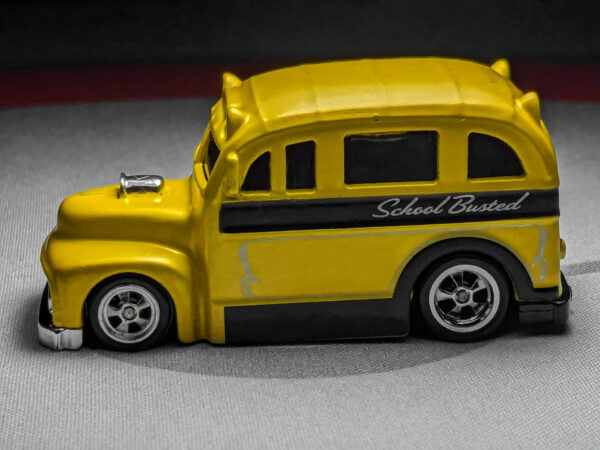 School Busted (HW Garage: Larry's Garage - 2010)