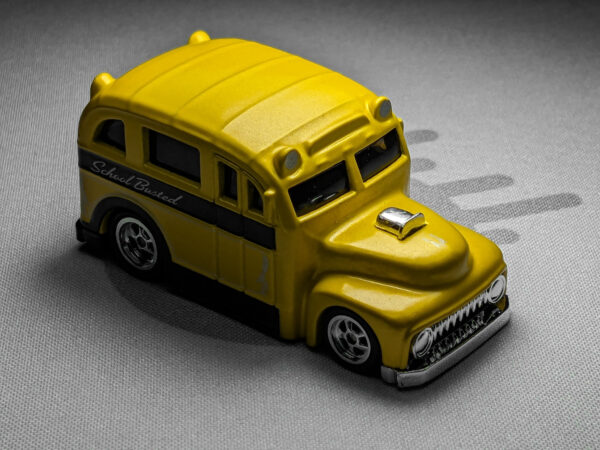 School Busted (HW Garage: Larry's Garage - 2010)