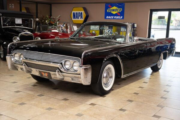 '61 Lincoln Continental (Red Line Club - 2024)