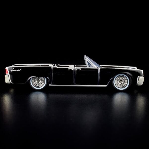 '61 Lincoln Continental (Red Line Club - 2024)