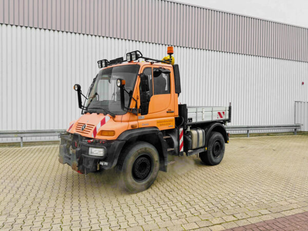 Mercedes-Benz Unimog U300 (Matchbox Collectors Series - 2024)