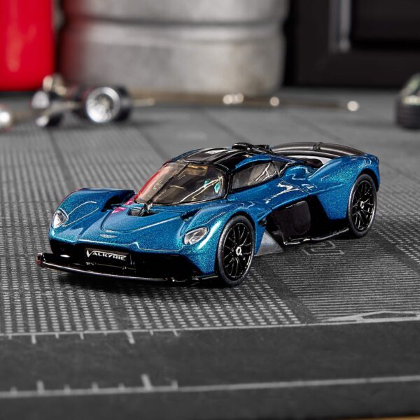 Aston Martin Valkyrie (HWC Elite 64 Series - 2025)