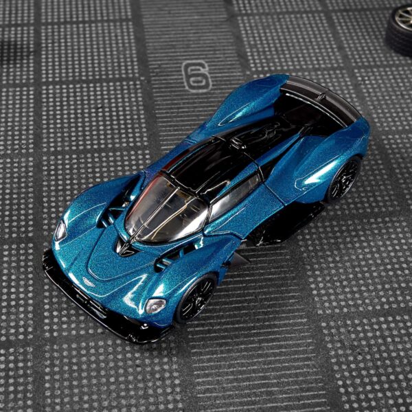 Aston Martin Valkyrie (HWC Elite 64 Series - 2025)