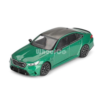BMW M5 (Isle of Man Green Metallic, LHD, Blister Packaging - 2026)