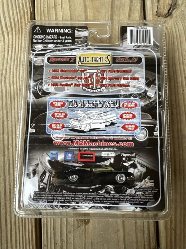 '57 Ford Fairlane (Auto-Thentics Release 1A - 2008)