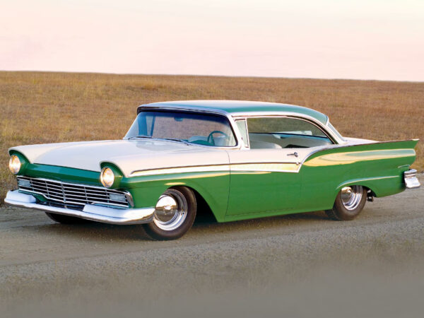 '57 Ford Fairlane (Auto-Thentics Release 1B - 2008)