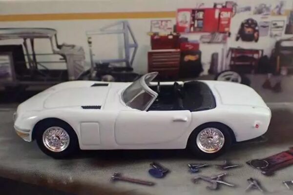 '67 Toyota 2000 GT (James Bond 007: Release 3 - 2001)