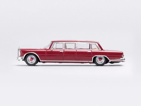 Mercedes-Benz 600 Pullman Limousine (Red - 2020)
