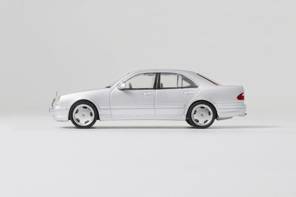 Mercedes-Benz E55 AMG (W210) (Silver - 2025)