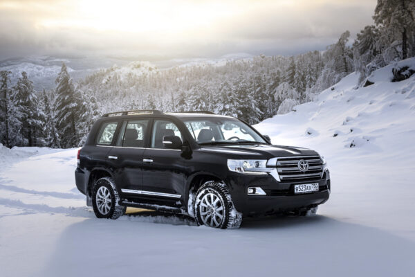 '15 Toyota Land Cruiser (200) (Black - 2024)