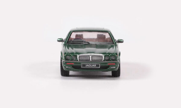 Jaguar XJ (X300) (Green - 2023)