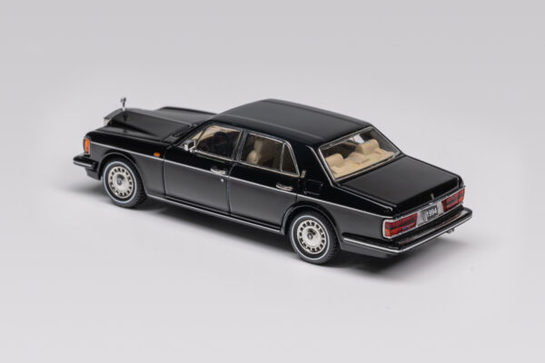 '94 Rolls-Royce Silver Spur III (Black \w Golden Waistline - 2024)