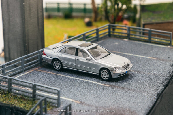 Mercedes-Benz S-Class (Global64: Brilliant Silver Metallic - 2024)