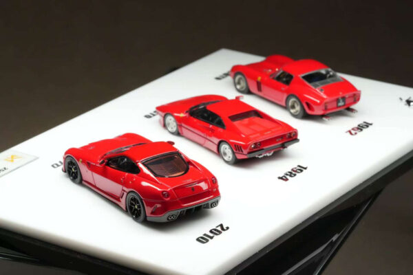 Ferrari 250 GTO / Ferrari 288 GTO / Ferrari 599 GTO (Rosso Corsa - 2025)