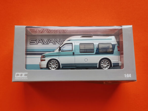GMC Savana (White/Green - 2025)
