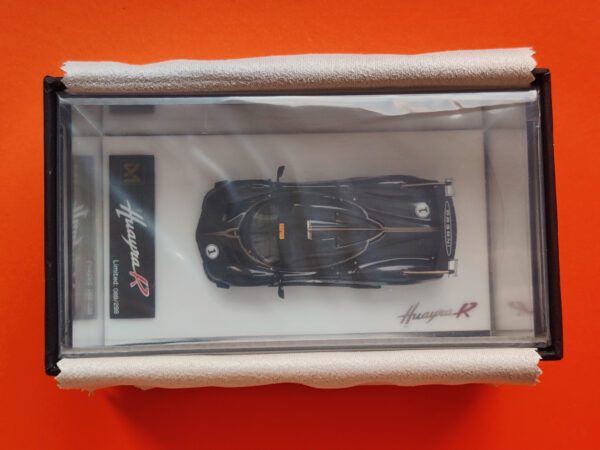 Pagani Huayra R (Black Carbon Fiber #1 - 2025)