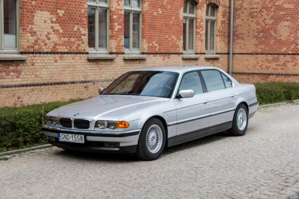 BMW 750iL (E38) (Silver - 2025)