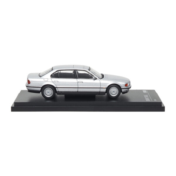 BMW 750iL (E38) (Silver - 2025)