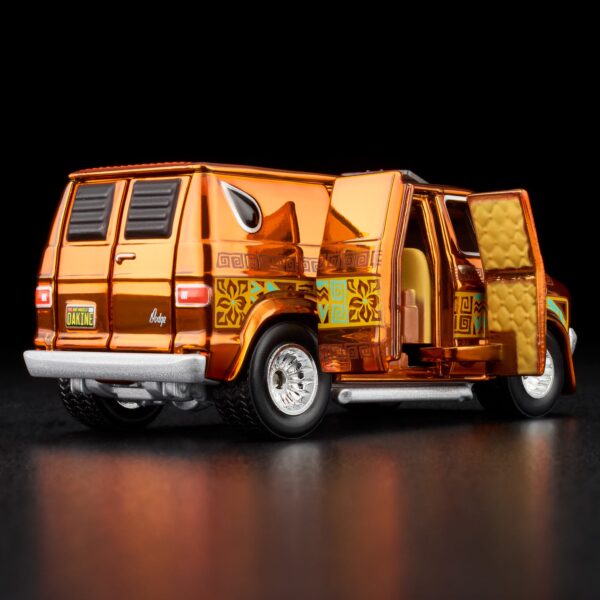 '70s Dodge Tradesman Van (Red Line Club - 2025)