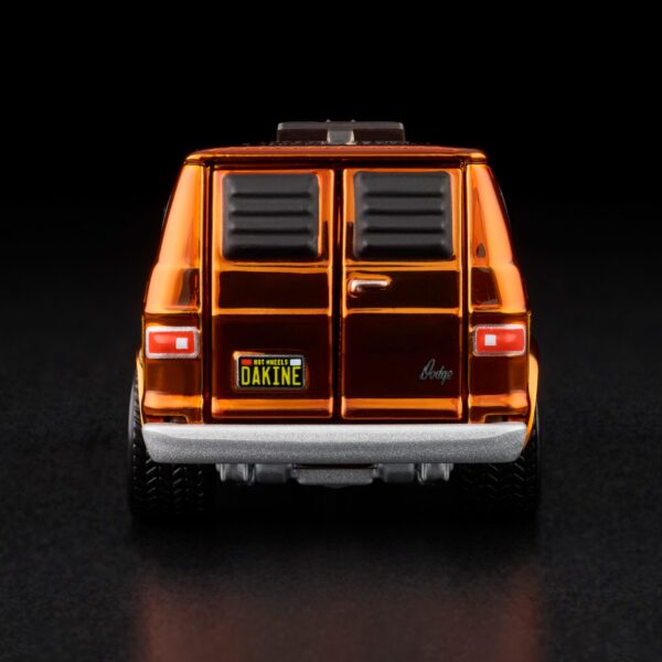 '70s Dodge Tradesman Van (Red Line Club - 2025)