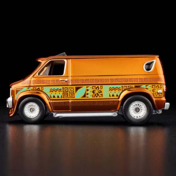 '70s Dodge Tradesman Van (Red Line Club - 2025)
