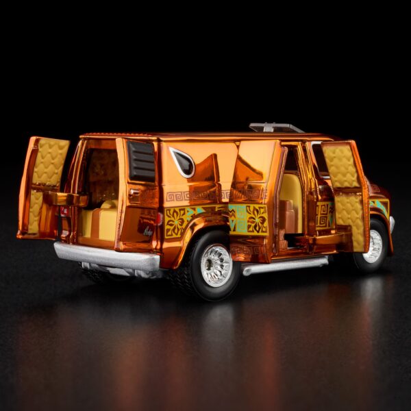 '70s Dodge Tradesman Van (Red Line Club - 2025)