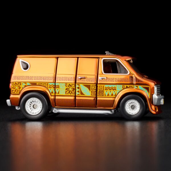 '70s Dodge Tradesman Van (Red Line Club - 2025)