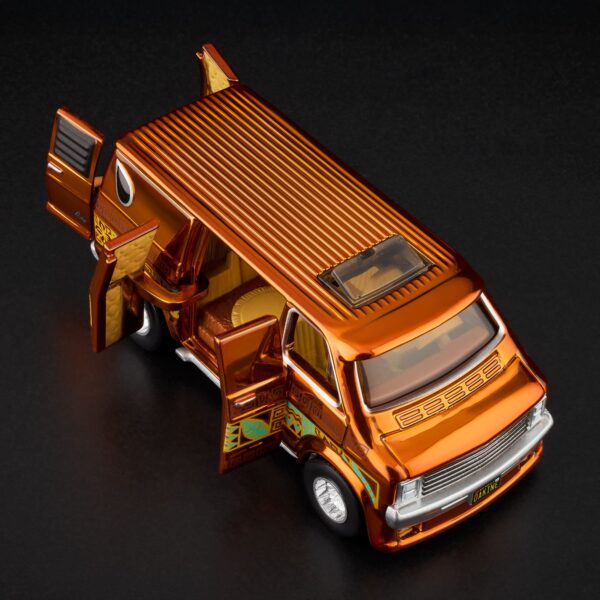 '70s Dodge Tradesman Van (Red Line Club - 2025)