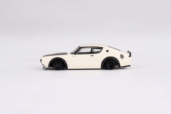 Nissan Skyline Kenmeri Liberty Walk (White, RHD - 2024)