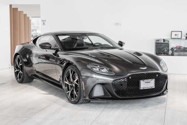 Aston Martin DBS (007 Edition, LHD - 2025)