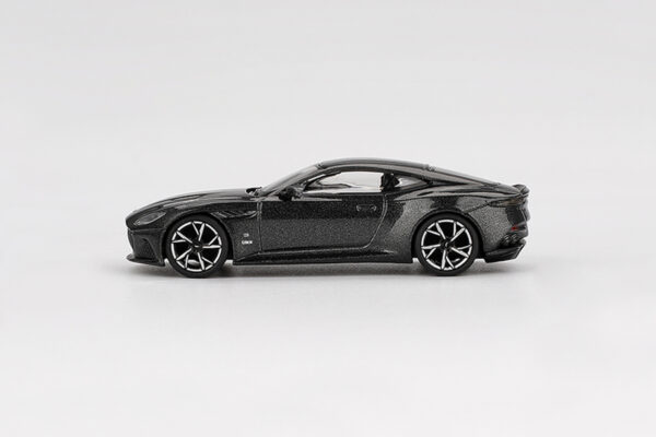 Aston Martin DBS (007 Edition, LHD - 2025)