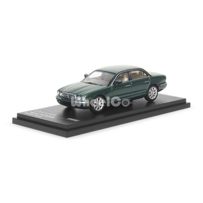 Jaguar XJ (X350) (British Green - 2025)