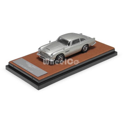 Aston Martin DB5 (007 Version, Silver - 2024)